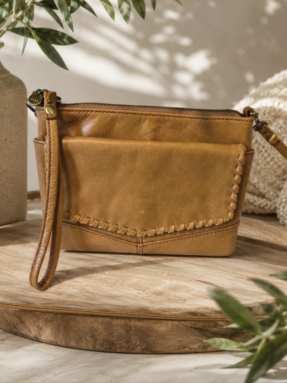 HOBO Stroll Convertible Clutch Crossbody Bag Geniune Leather Tan Honey